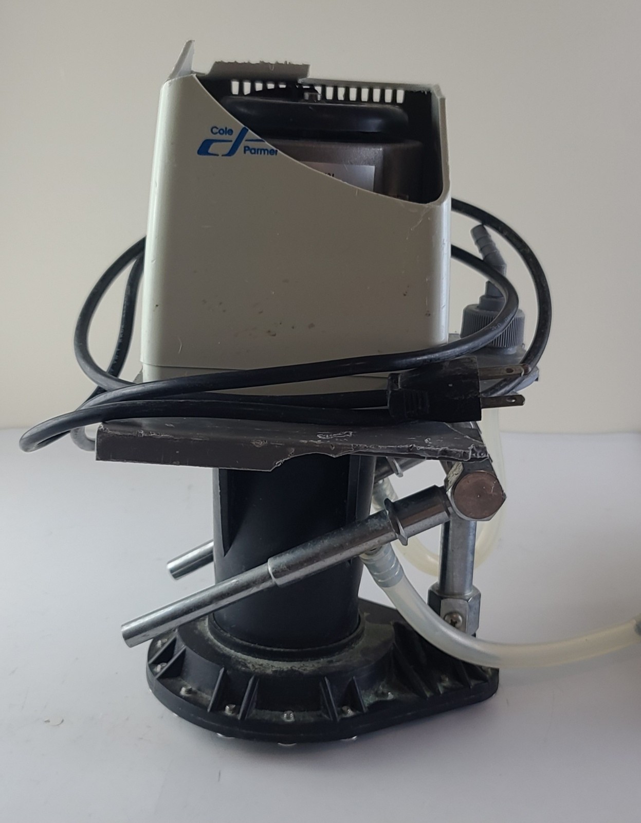 Cole Parmer Aspirator Pump 35031-00 ~ Runs ~ Exterior Damage