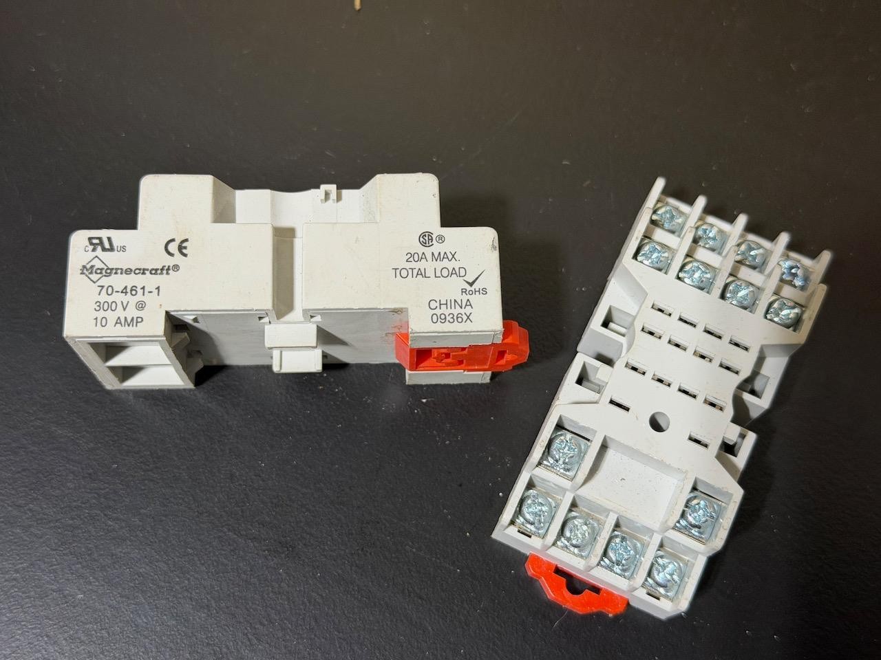 TWO (2) SCHNEIDER MAGNECRAFT Relay Sockets 70-461-1 300V 10AMP