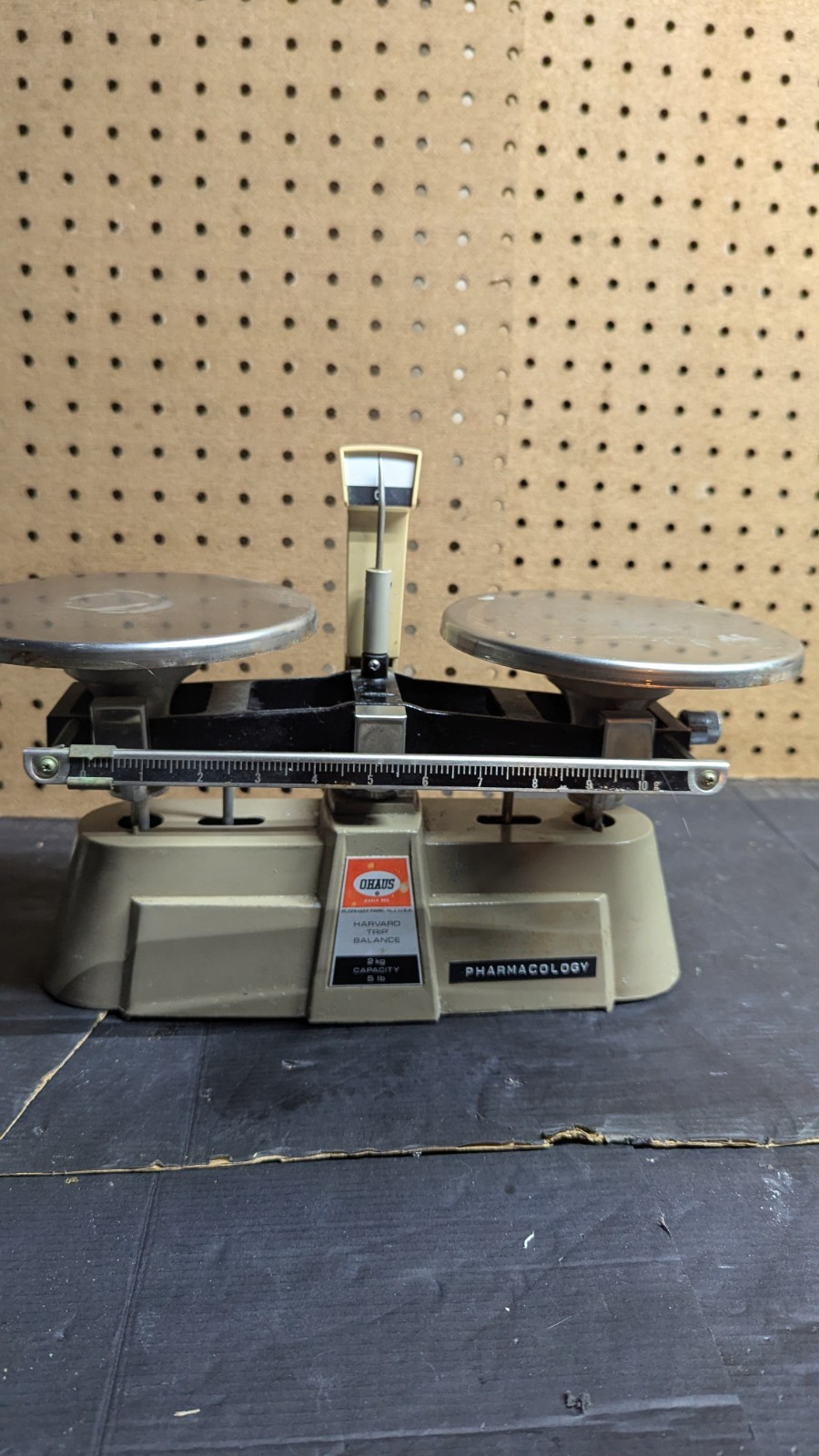 Vintage OHAUS Harvard Trip Balance 2kg – 5lb Capacity Lab Scale